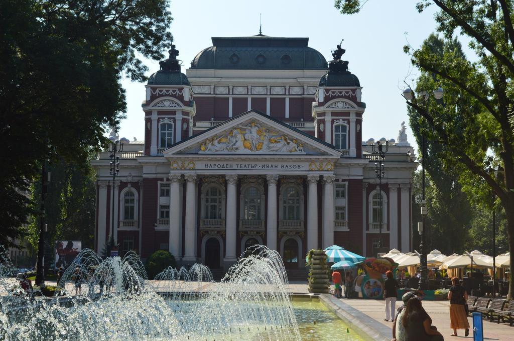 Bon Bon Hotel Sofia Bagian luar foto