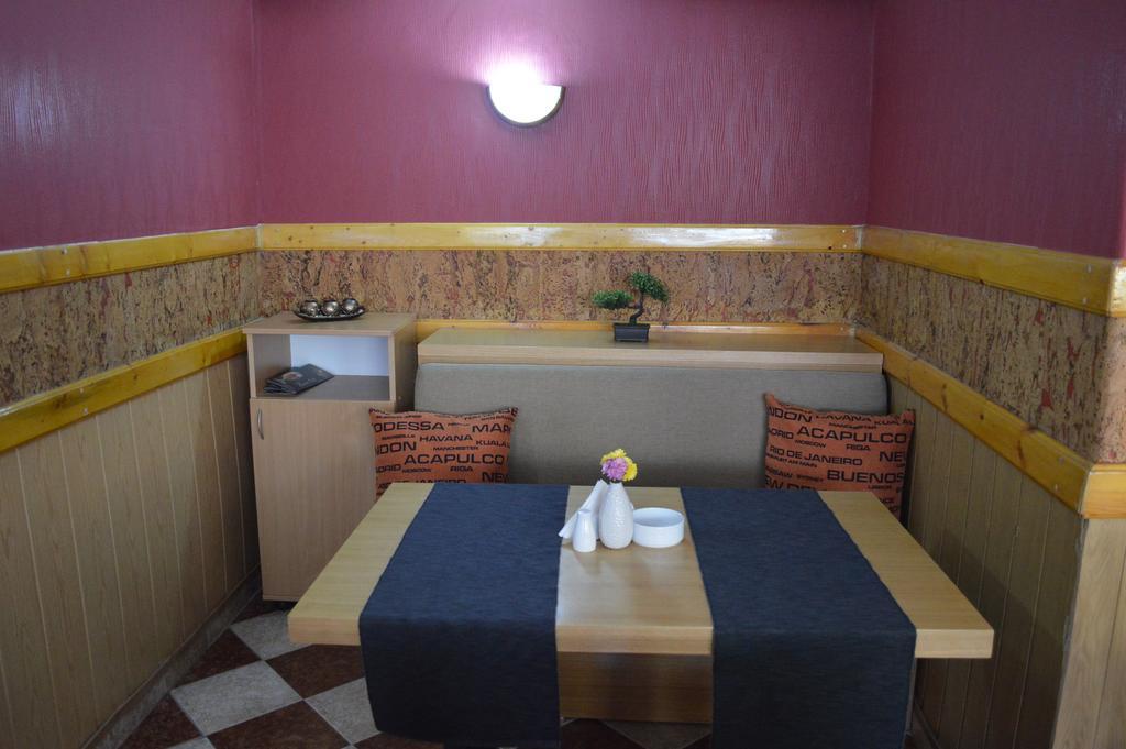 Bon Bon Hotel Sofia Bagian luar foto