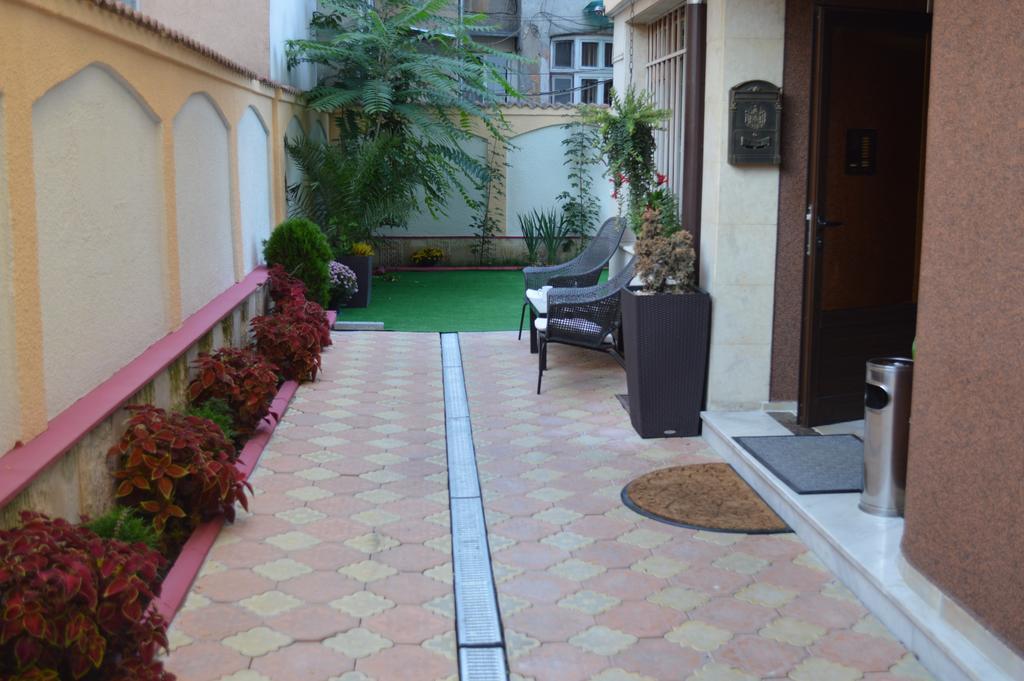 Bon Bon Hotel Sofia Bagian luar foto
