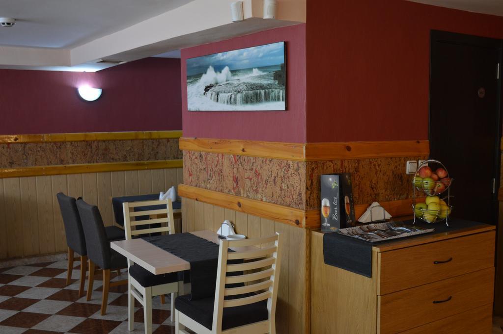 Bon Bon Hotel Sofia Bagian luar foto